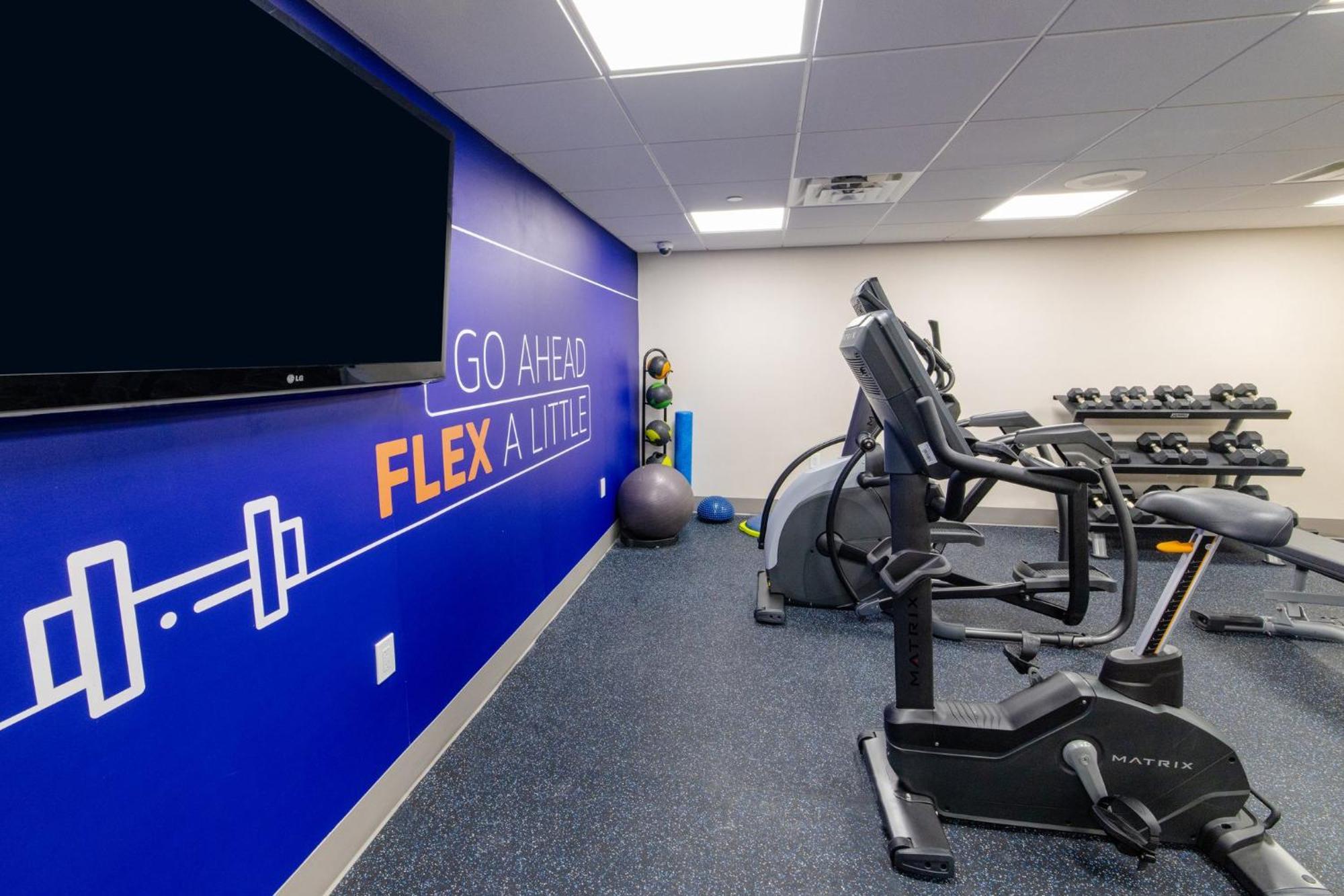 Holiday Inn Express - Neptune By Ihg Luaran gambar