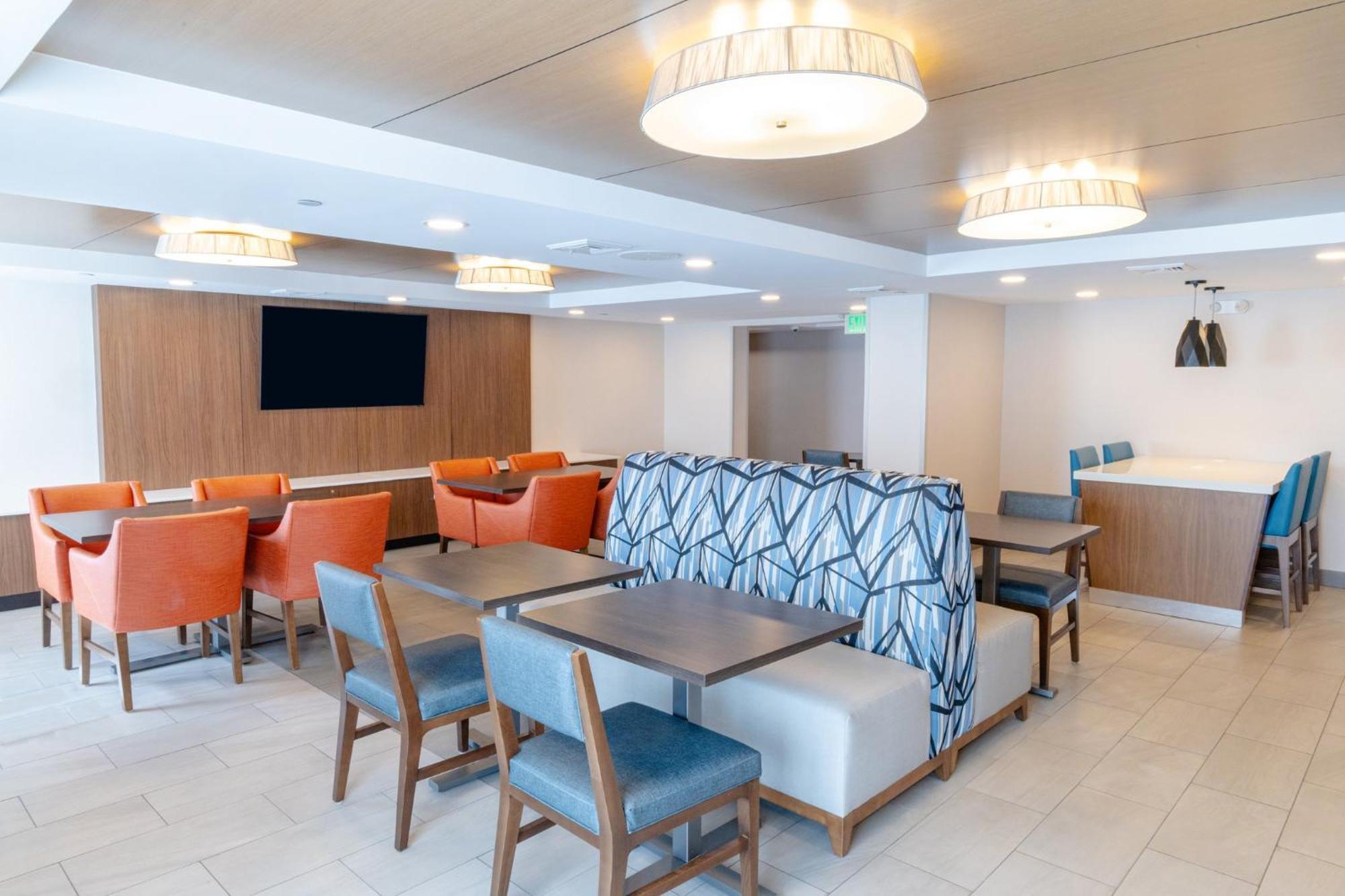 Holiday Inn Express - Neptune By Ihg Luaran gambar